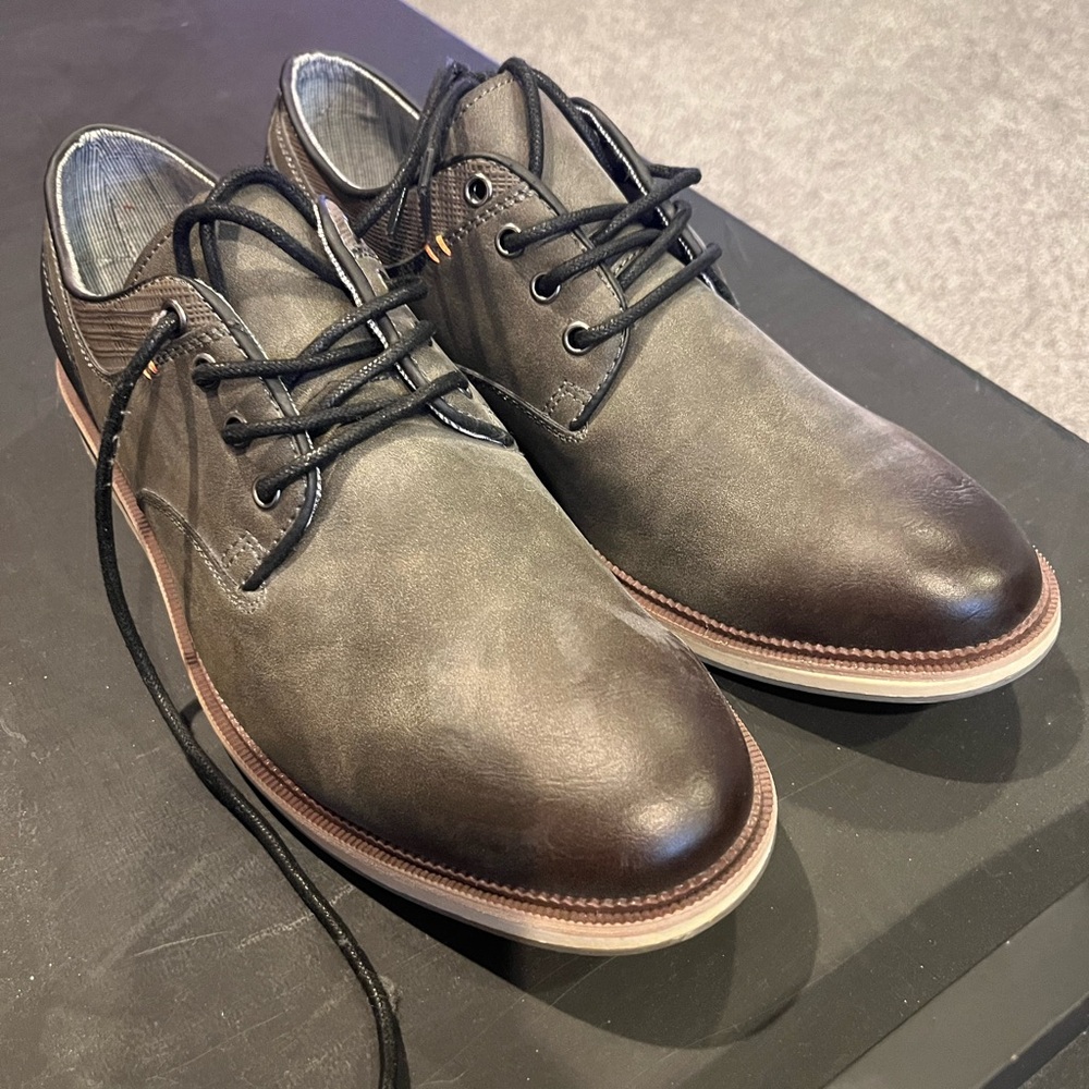 Never Worn Sonoma Men’s Size 9.5 Black Dress Shoes